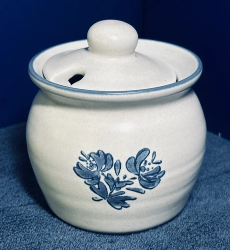 Pfaltzgraff Yorktowne Stoneware Jam Jelly Jar/Honey Pot with Slotted Lid Vintage