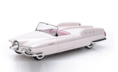 1953 Studebaker Manta Ray, Dach offen pink hell 1/43 Resine Fertigmodell