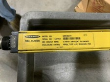 BANNER MSE4824Y MINI-SCREEN LIGHT CURTAIN EMITTER CD13