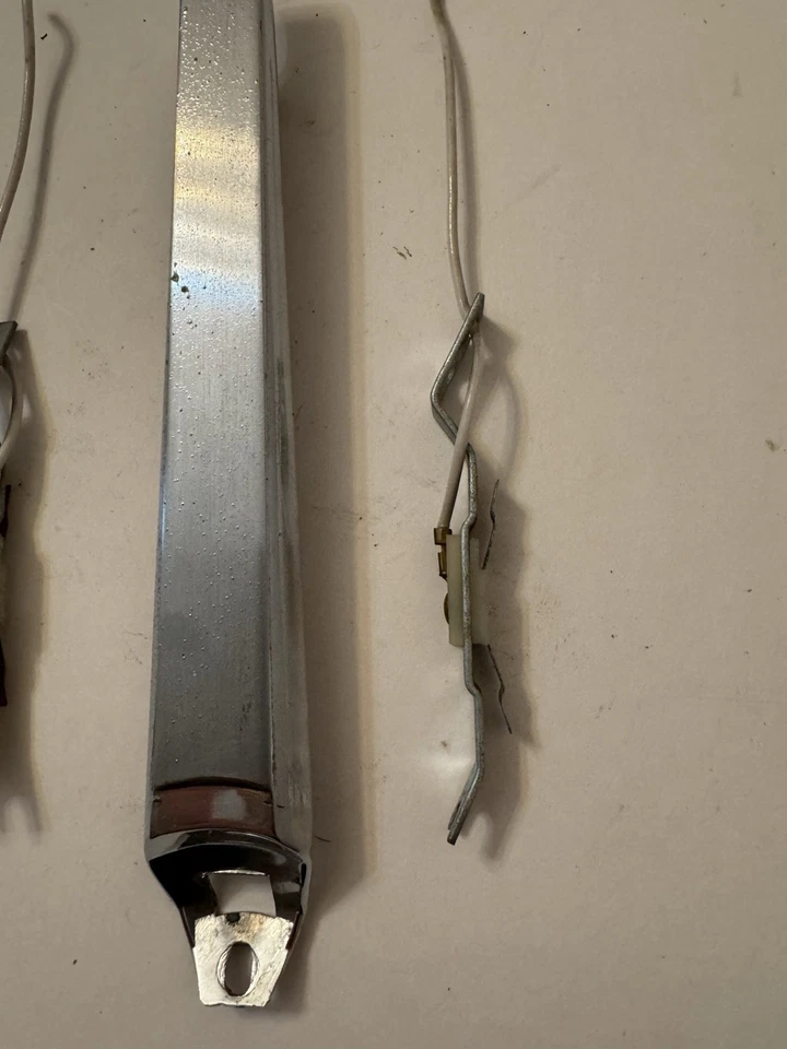 OEM GM 1967 Pontiac GTO Lemans Tempest Deluxe Steering Wheel Spoke Plus Buttons Foto 4 de 4