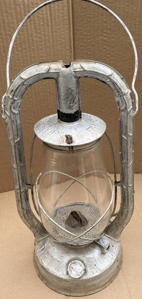 Dietz Monarch Lantern In Collectible Railroad Lanterns & Lamps for