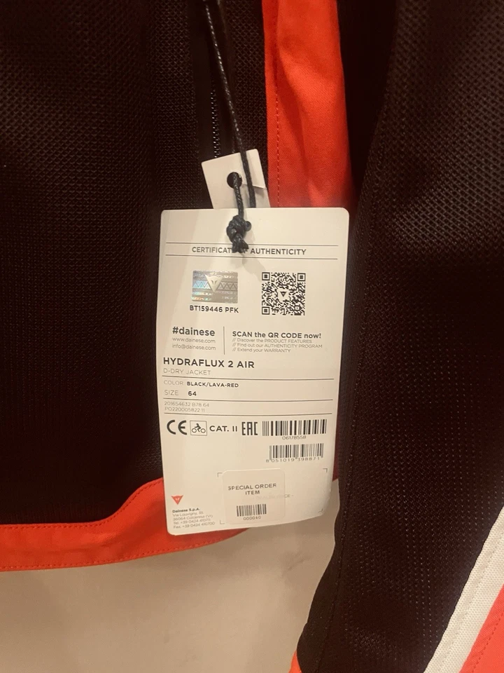 Jaqueta de motociclista masculina DAINESE HYDRAFLUX 2 AIR preta/vermelha lava EUA tamanho 64 NOVA - Imagem 4 de 4