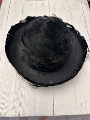 Vintage Evelyn Varon Exclusive Black With White Feather Accents USA Union Made