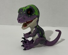 2017 Wowwee Untamed Raptor Fingerlings Stealth Green Dinosaur WORKING