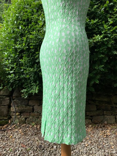 Bandolera Green & White Floral Stretch Bodycon Dress Size 12 (Small Fit) Unworn - Picture 7 of 12