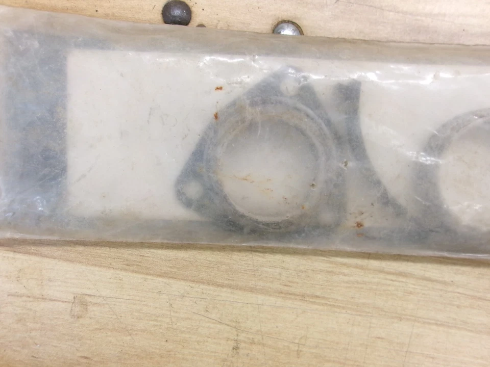 1967-71 Small Block Chevrolet NOS GM OIL PAN GASKET KIT 3931597, 307 CID - Image 4 of 4