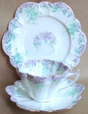 WILEMAN FOLEY TRAILING VIOLETS 9057 PATTERN TEA CUP TRIO - SNOWDROP (8960)