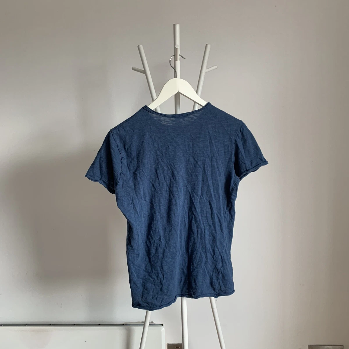 T shirt shop sisley