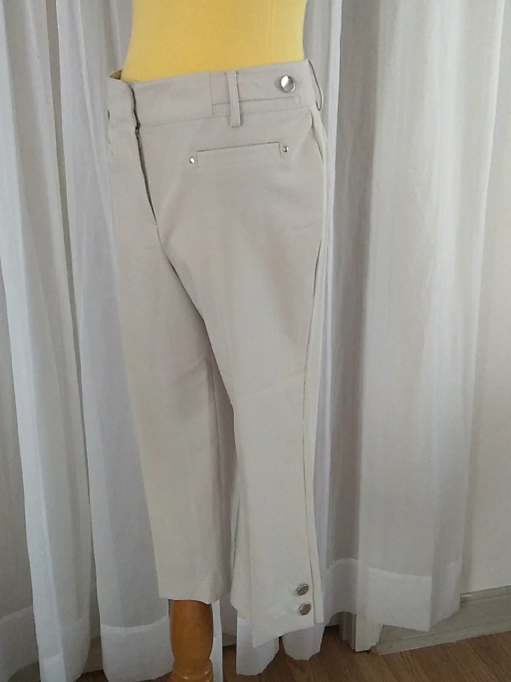 Larry Levine Petite womens dress pants crop beige size 12 Petite - Image 2 of 4