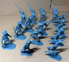 Alamo Fort Apache Play set  Blue Pioneer Plastic Toy Soldiers Lot Of 14 Read