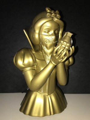 GOIN vs. MIGHTY JAXX  ''Bad Apple  2013 Skulptur  (not Banksy, Hirst, Stik, Kaws)