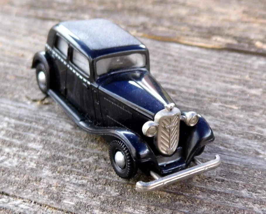 Wanderer W240 - Taxi - 1:87 von Brekina