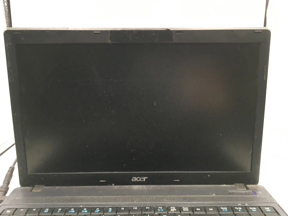 ACER TRAVELMATE 5542-3590 - FOR PARTS - AMD ATHLON II - 2GB RAM - 15" - READ -BB - Image 2 of 4