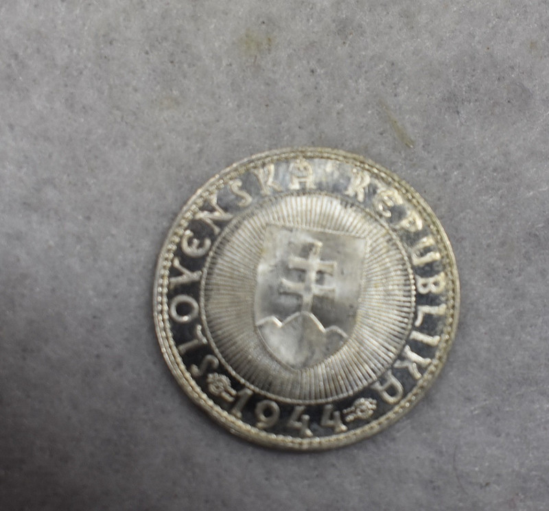 SLOVAKIA 10 KORUN 1944 BU SILVER COIN ( stock# 90)