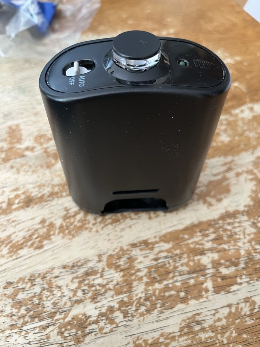 iRobot Roomba 645 with Home Base Charging Station, Accessories No Battery