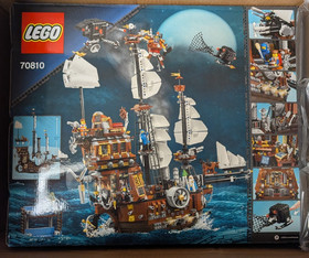 LEGO The LEGO Movie 70810 MetalBeard's Sea Cow - Brand New Sealed, Retired, Rare
