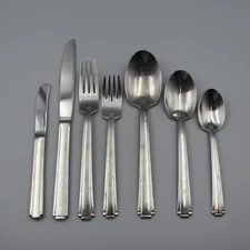 Oneida 18/10 Stainless Flatware  ETAGE  (GLOSSY) Service for Twelve - 84pc Set *