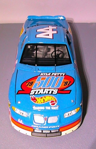 Custom Built 97 #44 Kyle Petty Hot Wheels 500th Start Revell 1/24 Diecast NASCAR - Picture 5 of 12