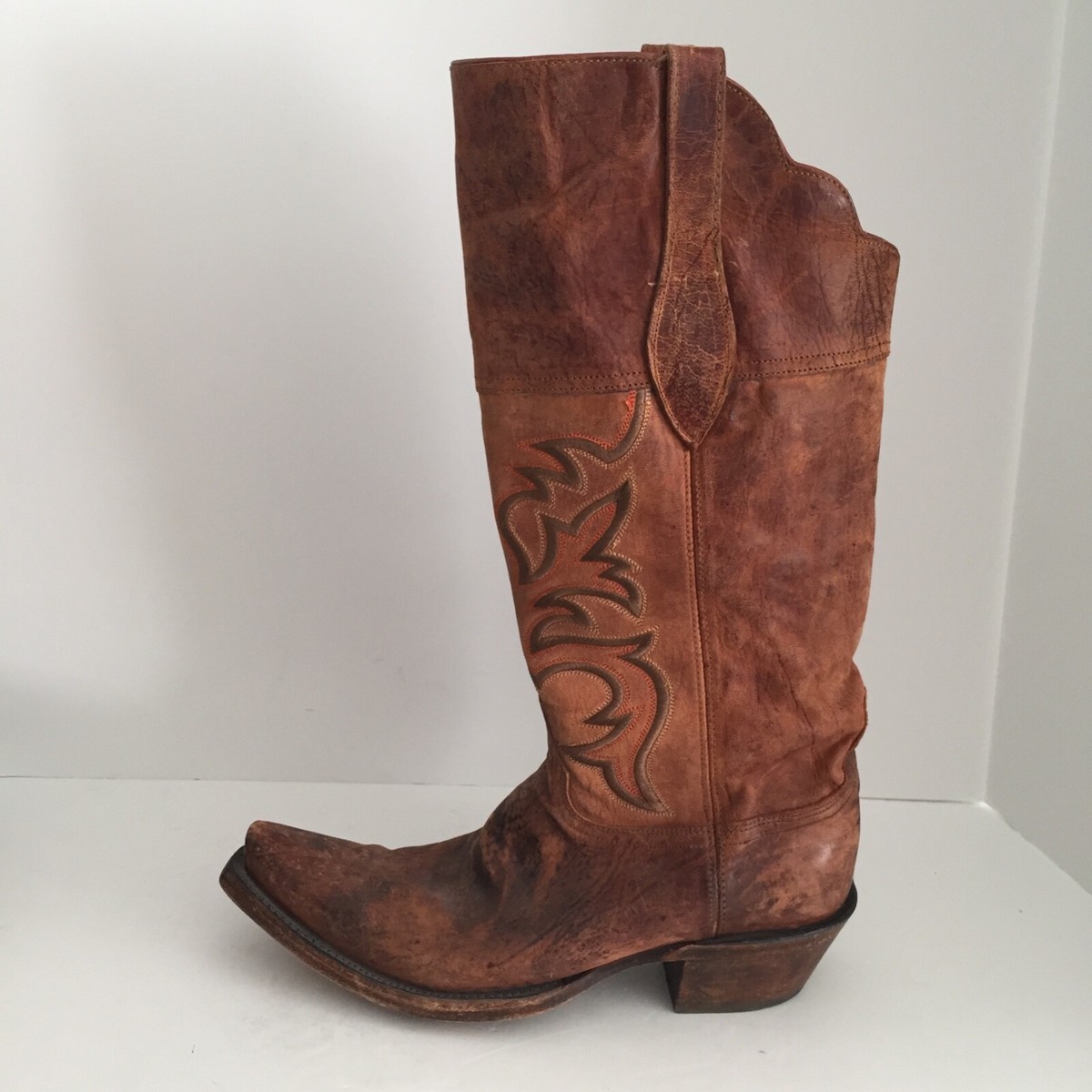 Lucchese Heritage Women display picture 3