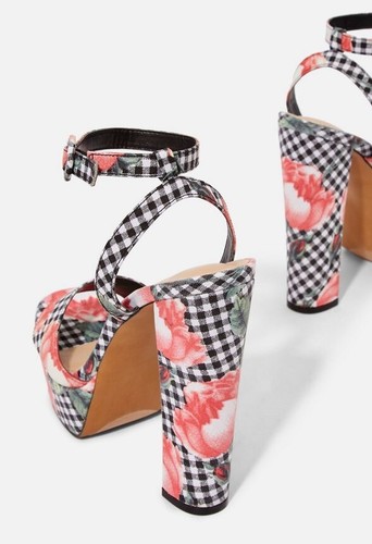 Gailey by SHOEDAZZLE Black floral fabric platform 5.5" block heel sandals SZ 7.5 - Picture 4 of 5