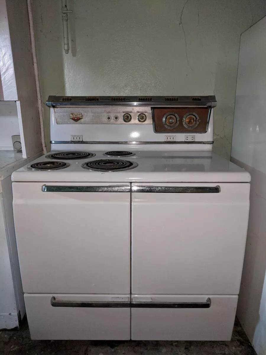 Fabulous Mid Century Vintage Hotpoint Electric Stove White w