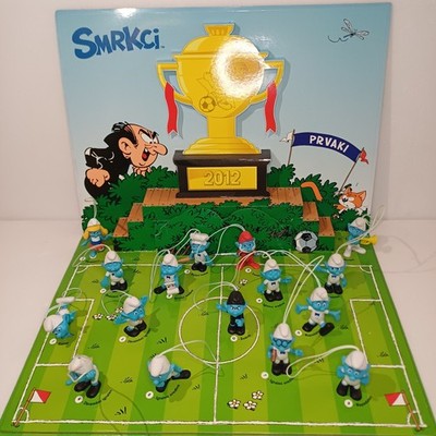 THE SMURFS 2012 Slovenia Soccer Team Rubber Figurines Danglers Keychains PEYO