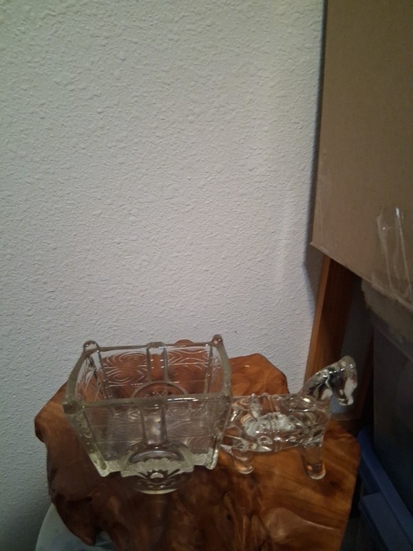 Vintage 1940’s Donkey Pulled Cart Candy Dish Clear Pressed Glass Planter