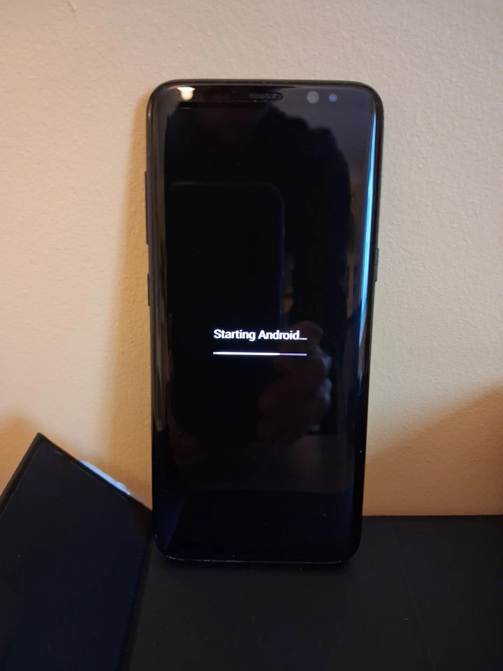 Samsung Galaxy S8 SM-G950F smartphone - 64GB - Midnight Black (Unlocked) - Image 4 of 4