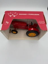 Spec-Cast 1/16 Massey-Harris Super 101 Twin Power Diecast Tractor SCT 145 NIB