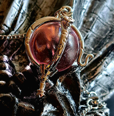 Heart of Kandrakar Pendant | W.I.T.C.H. Comic Books