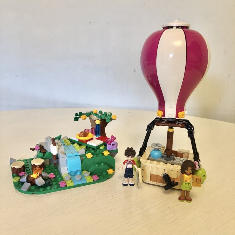 Lego Friends Complete Set 41097 - Heartlake Hot Air Balloon Set - 254 Pieces