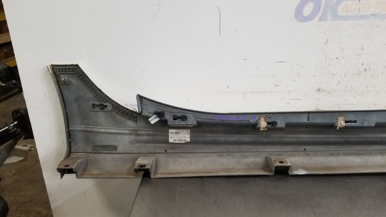 17 2017 MASERATI GHIBLI OEM ROCKER PANEL MOULDING SIDE SKIRT WHITE DRIVER LEFT 