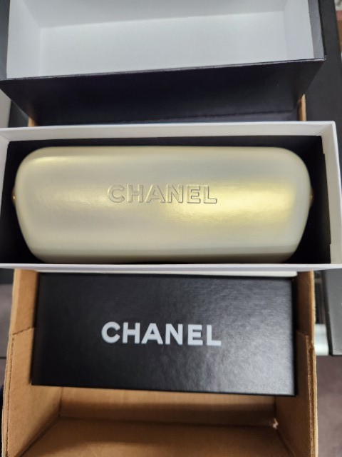AUTHENTIC NOS NEW OLD STOCK CHANEL CH4002 C124/58 SUNGLASSES | eBay