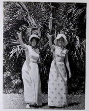 1974 Miami FL Palmetto Muzzle Loaders Club Women Rolling Pin Throwing VTG Photo