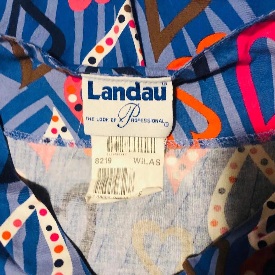 Landau Women’s Size Small Hearts Pattern Design Scrub Top Very Good Condition - Image 4 of 4