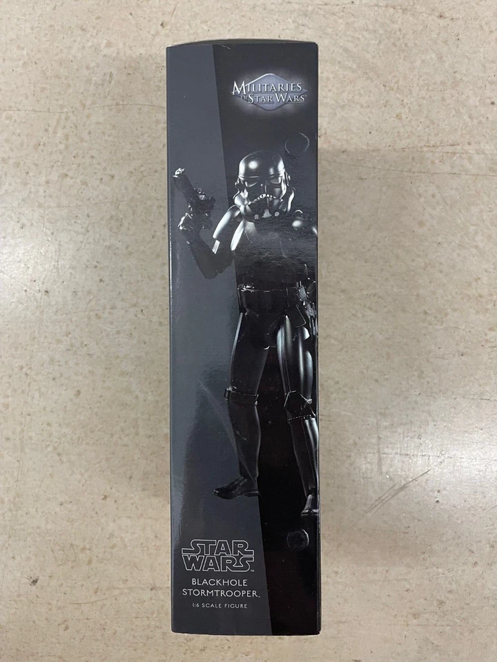 Sideshow 1/6 Scale Star Wars EU Blackhole Stormtrooper (2010) EXCLUSIVE. RETIRED - Image 4 of 4