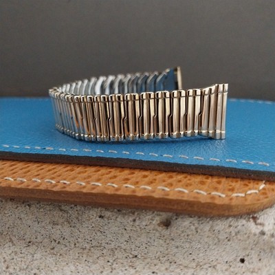 1940s Gold Filled 5/8'' Stonewall USA Classic Stretch Unused Vintage Watch Band