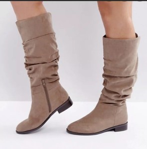 silver arizona birkenstocks