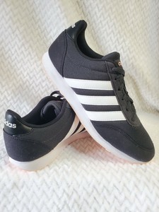 adidas db0432