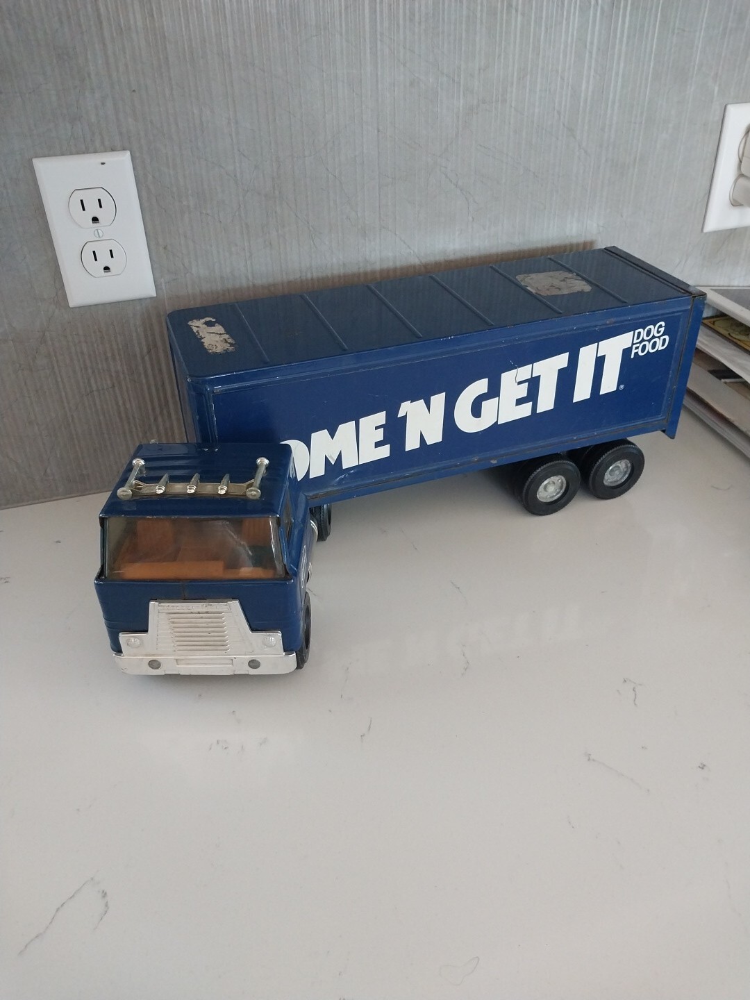 22" Pressed Steel Semi Tractor 80s