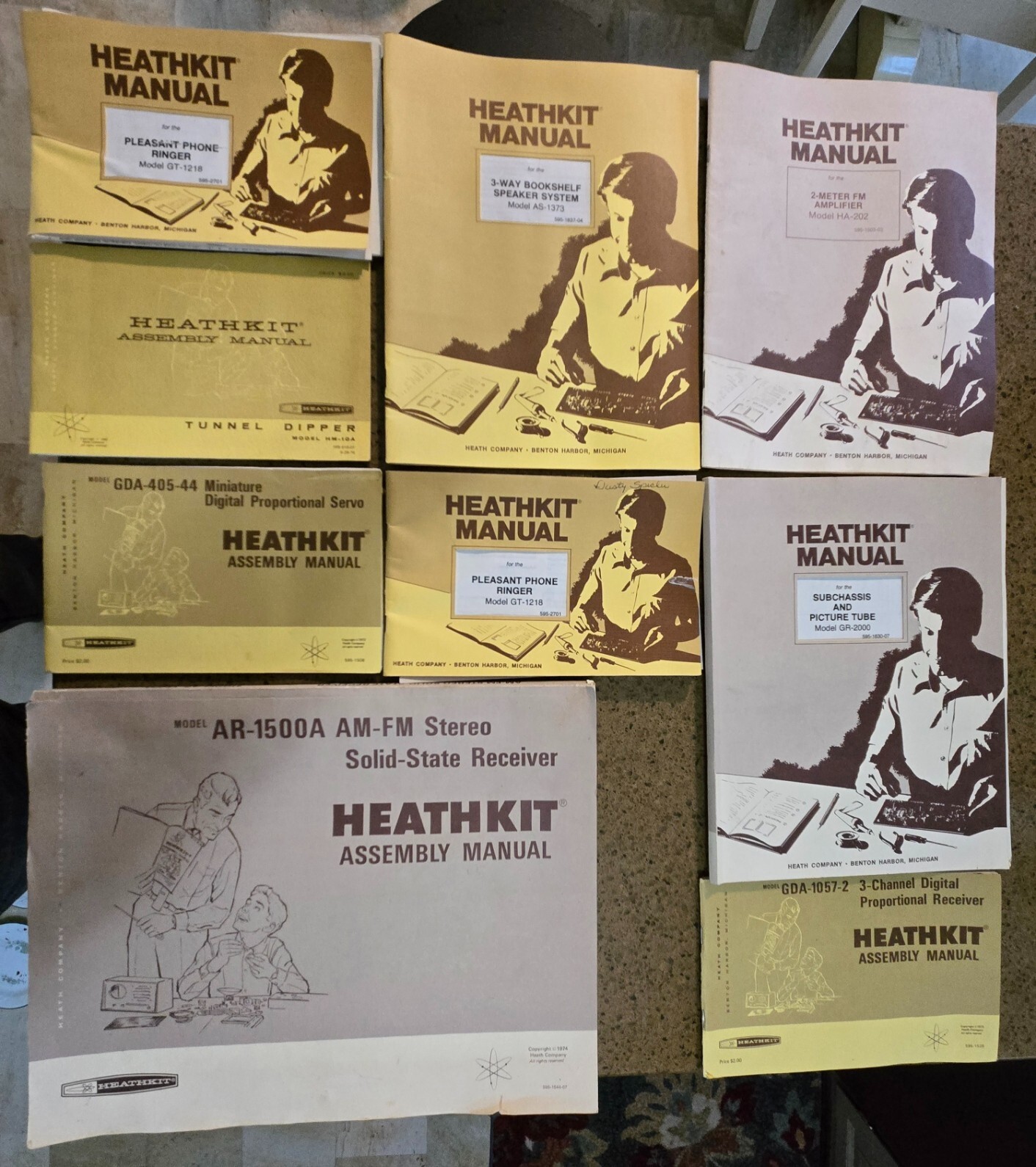 Heathkit and Various Manuals, See Description and Pictures for Details 20+ Items