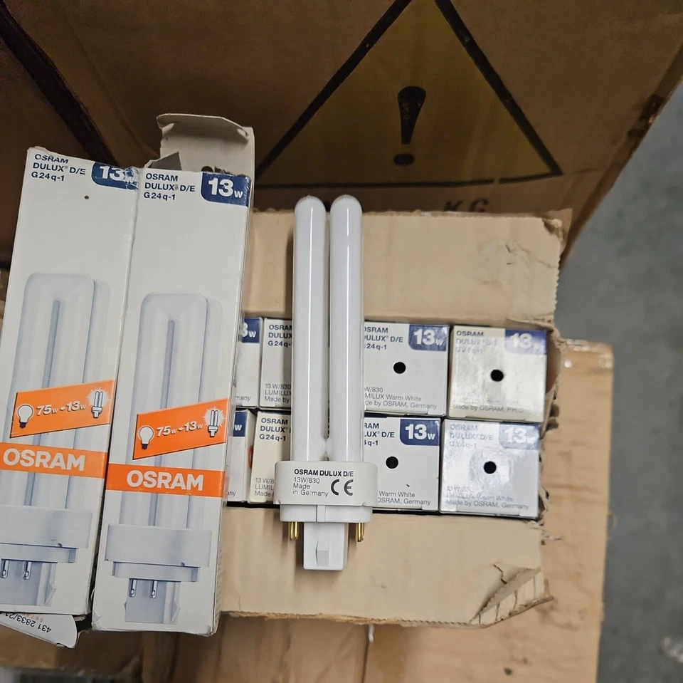 19x Osram DULUX D/E 13W-830 4 PIN G24q-1 - Image 4 of 4