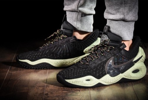 Nike Cosmic Unity DA6725-001 grün leuchten schwarz Volt Basketballschuhe Herren Größe 8 - Bild 2 von 8
