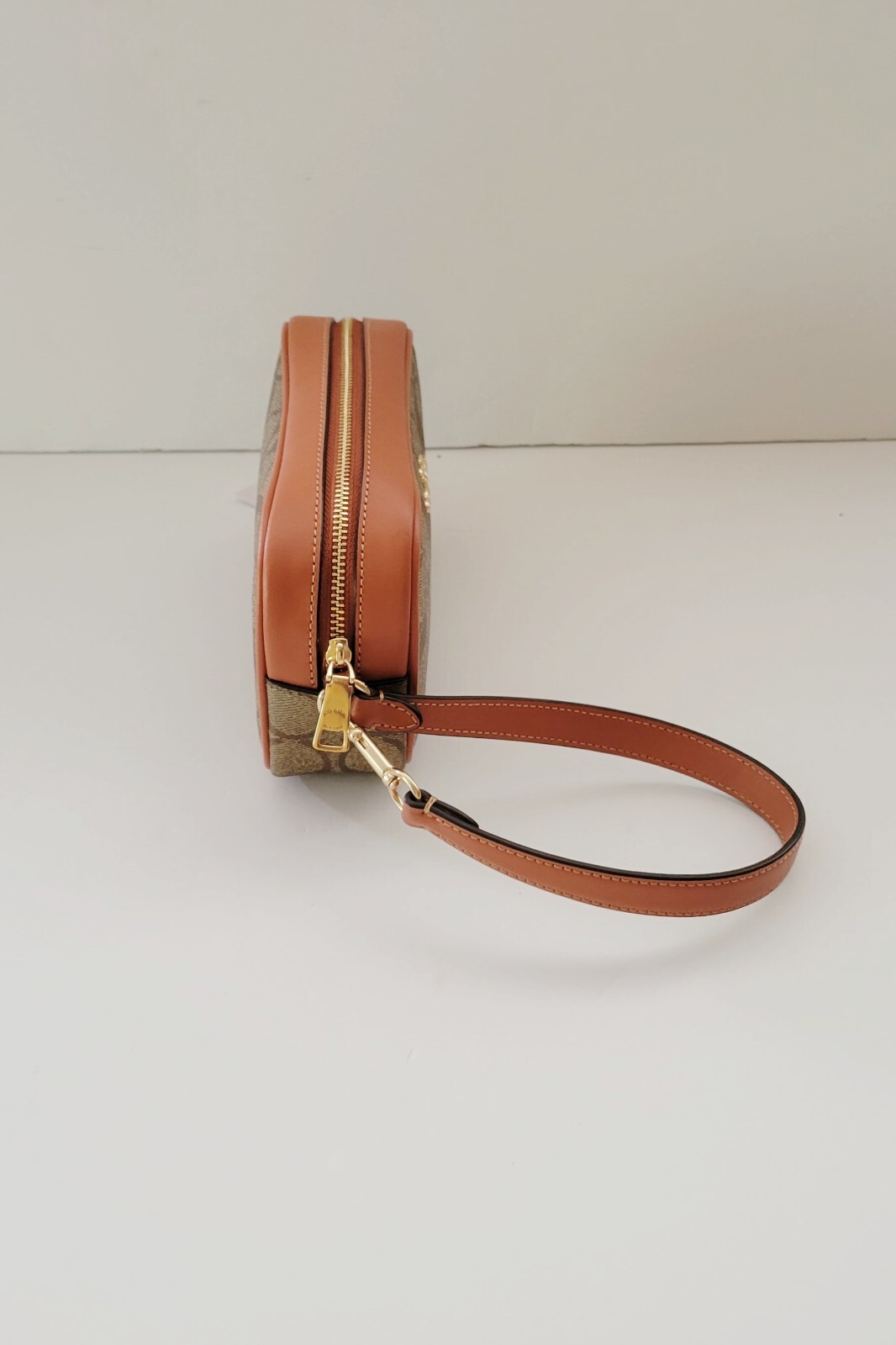ca718 coach