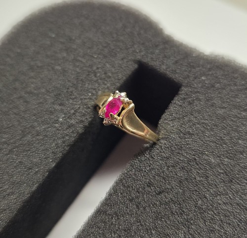 10k Yellow Gold Ruby & Diamond Ring - Picture 3 of 6