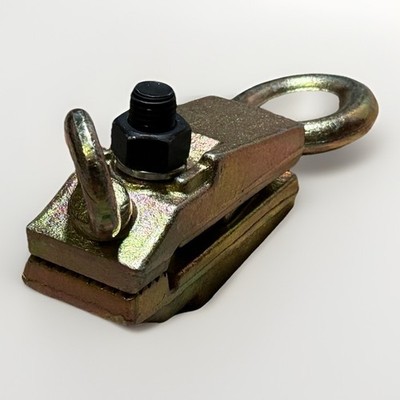 Self-Tightening Pulling Clamp