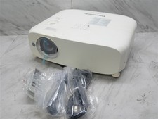 Panasonic PT-VX600 XGA LCD Projector 9 Hrs Eco / 488Hrs Normal!