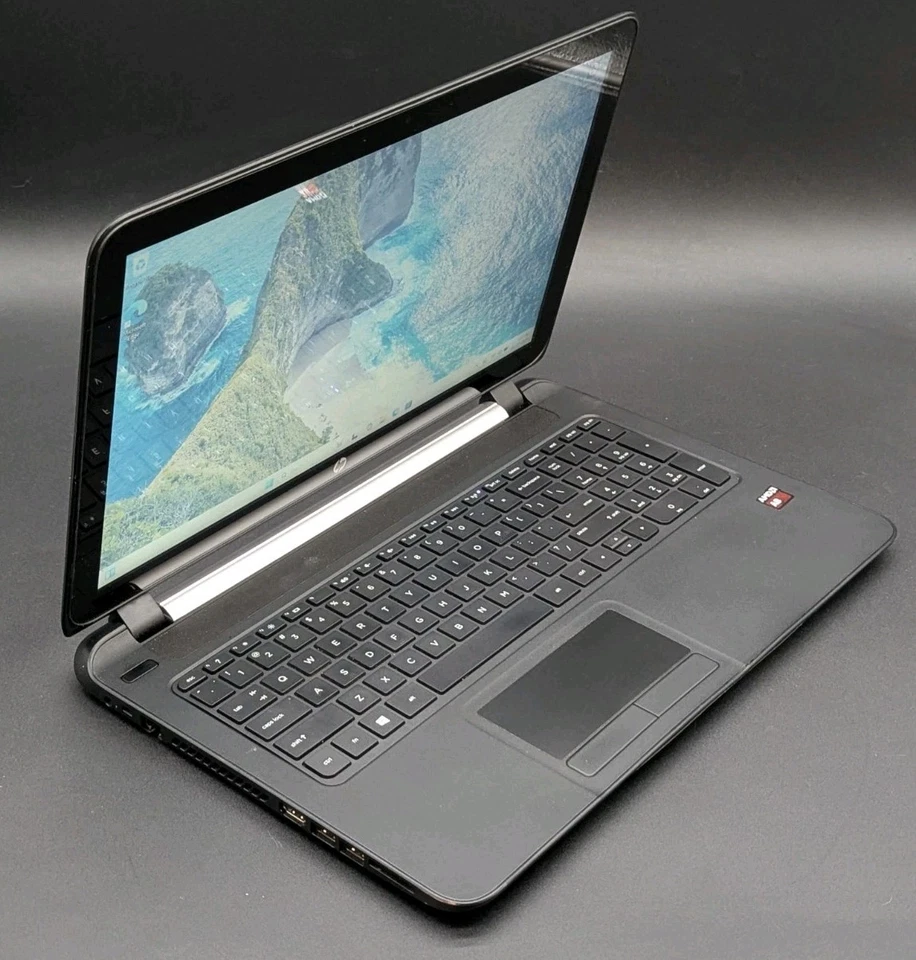 Portátil HP 15 L111DDX 15.6" Pantalla Táctil | AMD A8 | 16GB | SSD 250GB | Windows 11 Foto 3 de 4