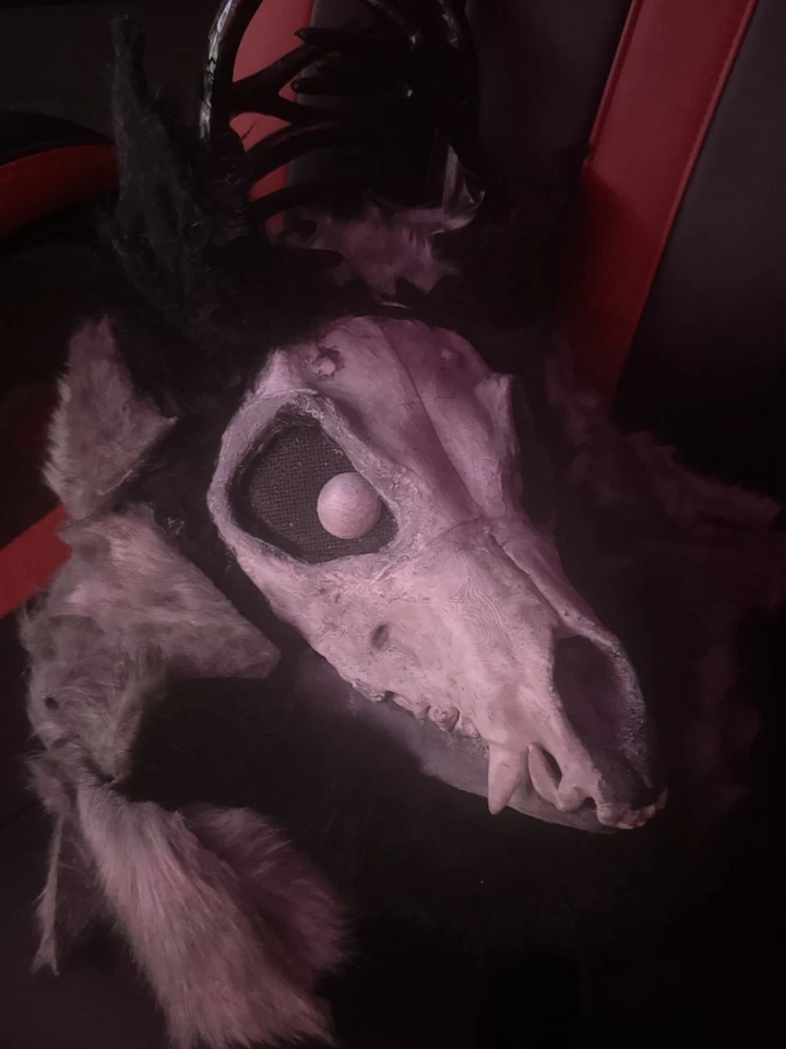 Traje de piel de cráneo de ciervo mandíbula móvil MQ hecho a medida completamente forrado Foto 2 de 4