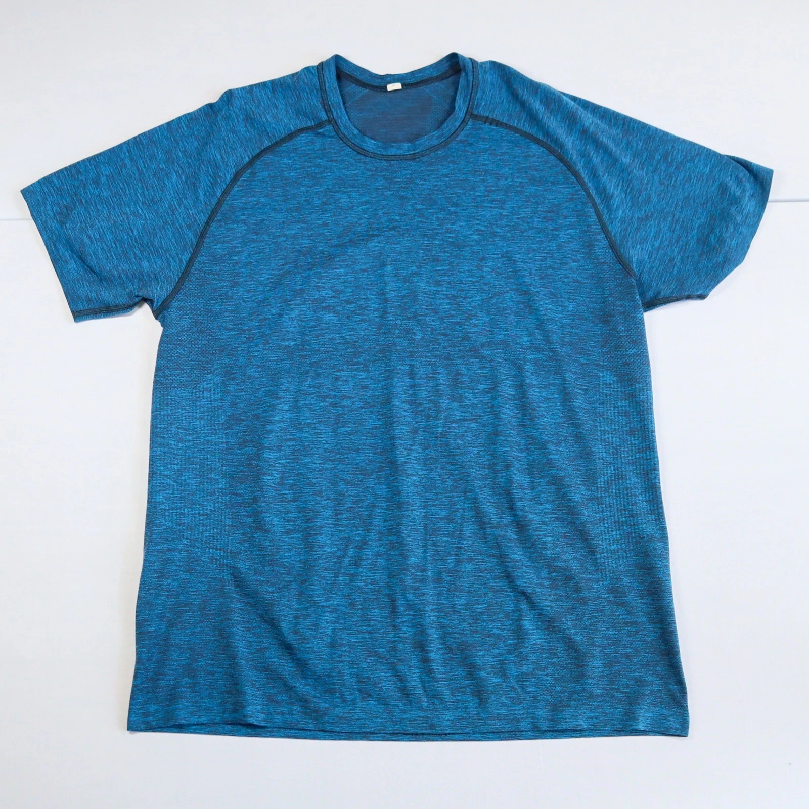 Lululemon Metal Vent Tech Shirt Mens XL Blue Heathered Short Sleeve Training Tee
